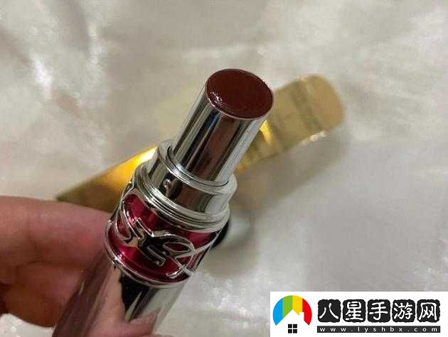 YSL 蜜桃色 1114 口紅評(píng)測(cè)
