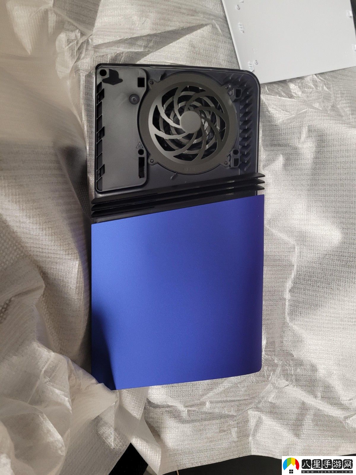 據(jù)報(bào)道索尼PS5 Slim主機(jī)蓋與PS5 Pro不兼容