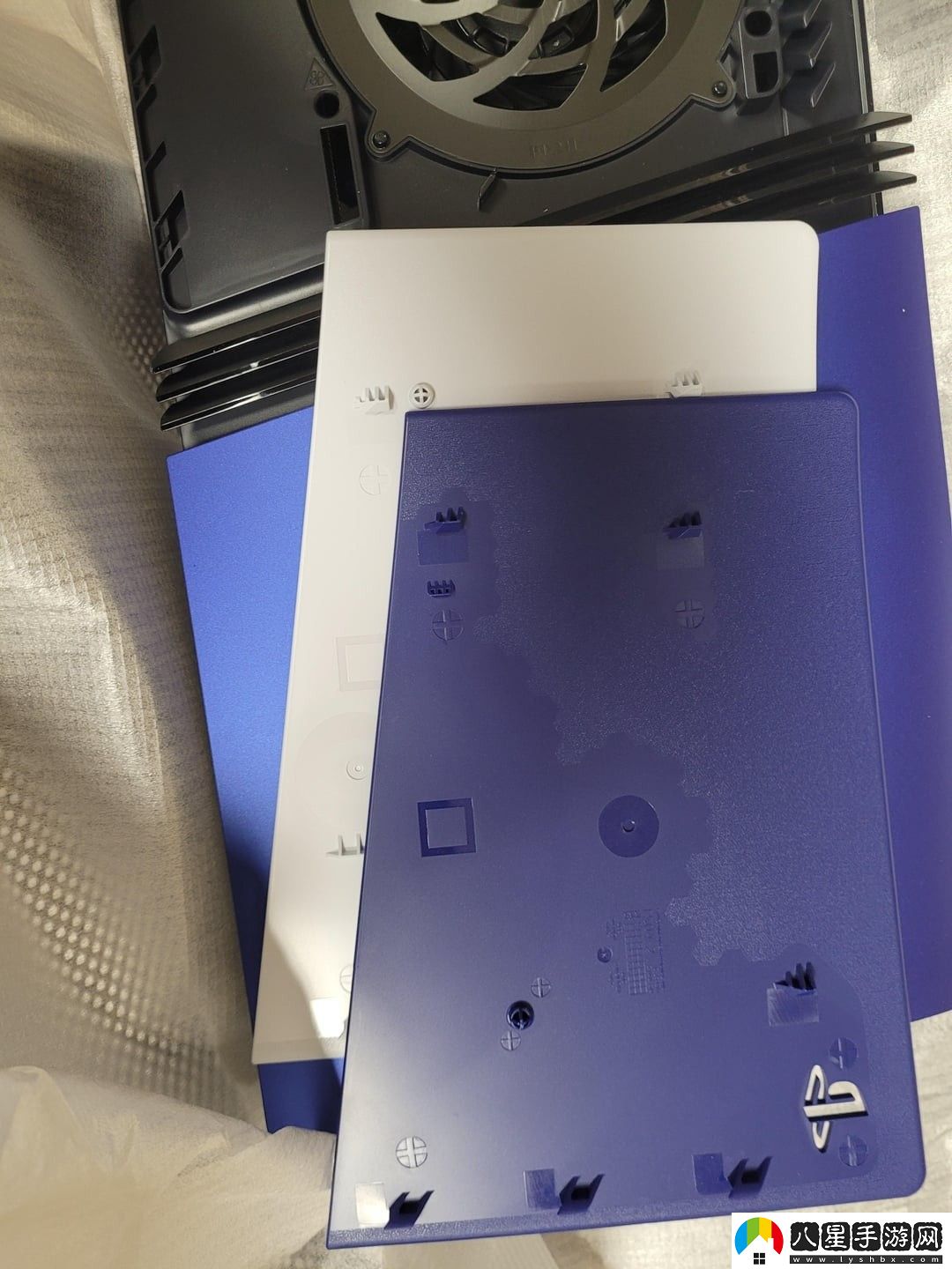 據(jù)報(bào)道索尼PS5 Slim主機(jī)蓋與PS5 Pro不兼容