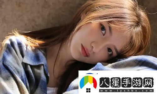 一邊下奶一吃敷視頻好幾個人