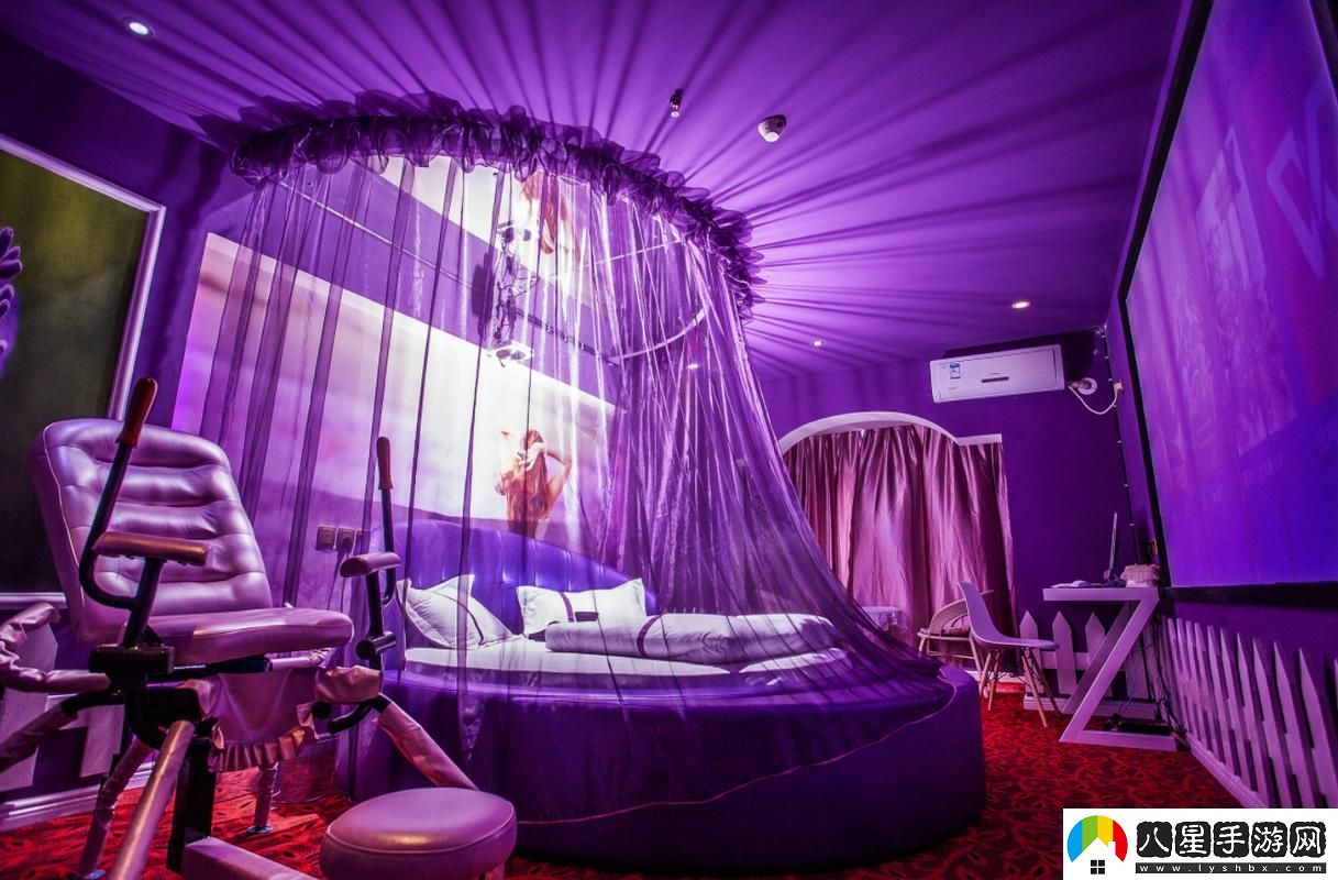 日本夫妻二人一起入住酒店