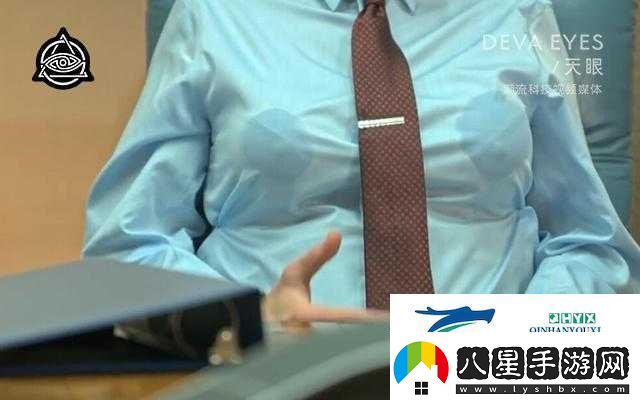 兩個(gè)男人左右并列吃奶的奇特景象